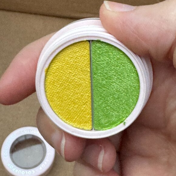 Colourpop Cosmetics Supershock shadow in a Split Pan shade Duo - Picture 7 of 11